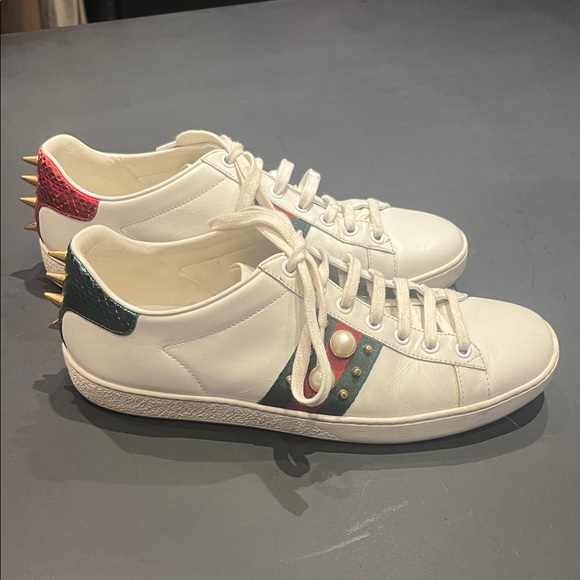 Gucci Sneakers - Picture 1 of 11